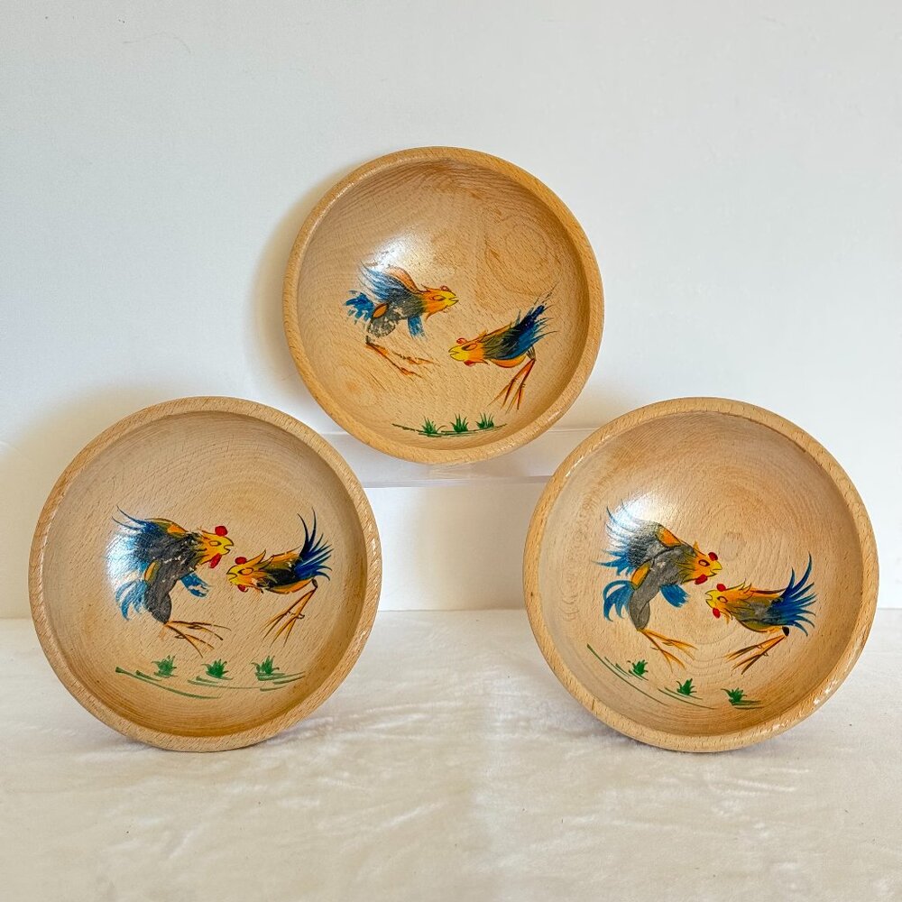 Set 3 Japanese Munising Wooden 6" Bowls Hand Painted Fighting Rooster Vtg